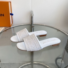 Louis Vuitton Slippers